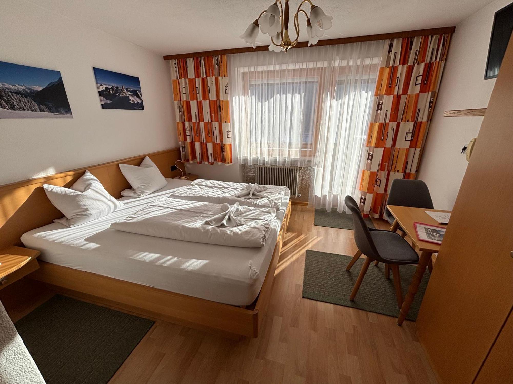 Appartement Pension St. Sebastian Pettneu am Arlberg Exteriör bild