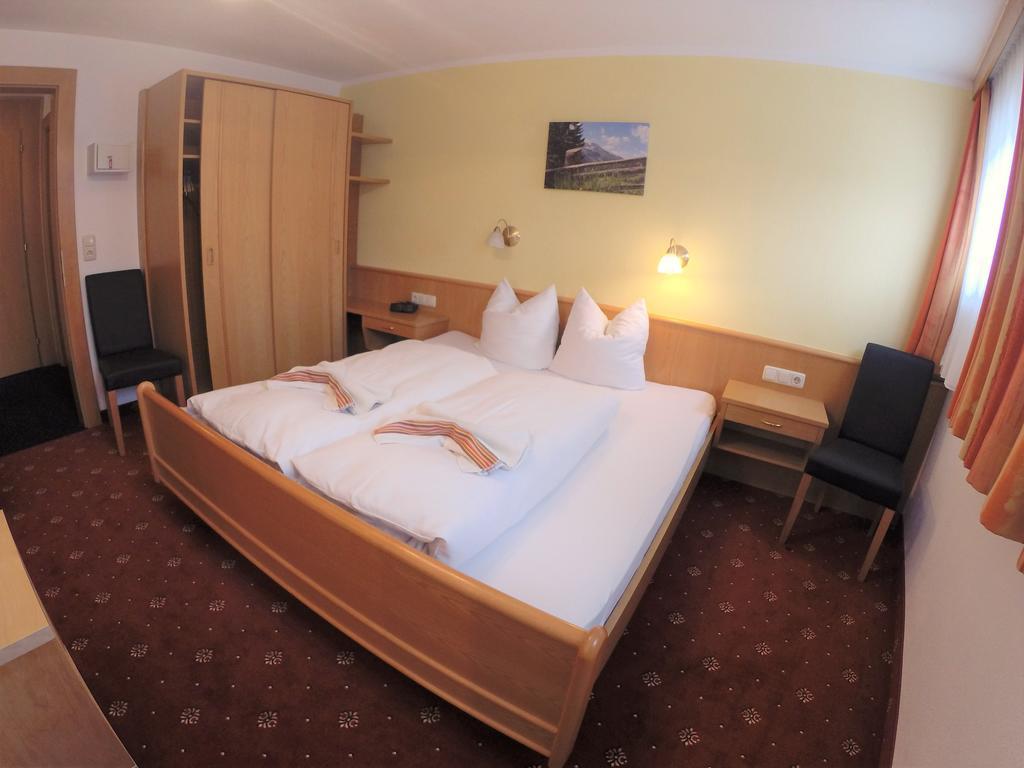 Appartement Pension St. Sebastian Pettneu am Arlberg Exteriör bild