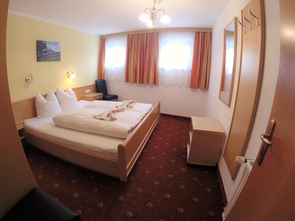 Appartement Pension St. Sebastian Pettneu am Arlberg Exteriör bild